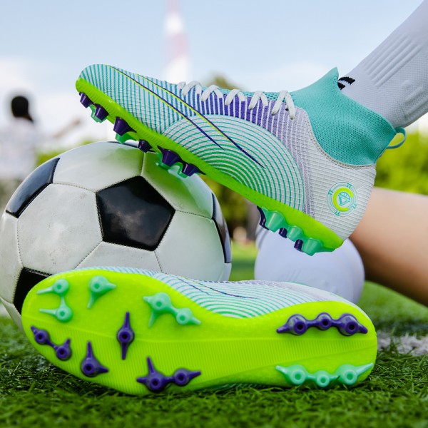 Indoor Soccer Shoes Men Sneakers Soccer Boots Turf Football Boots Kids Soccer Cleats TG/FG Spikes Training Sport Futsal Shoes 