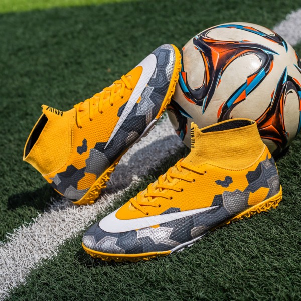 New Men Soccer Shoes Colored Football Boots High Ankle Cleats Training Sport Shoes Comfortable Waterproof Football Sneakers 