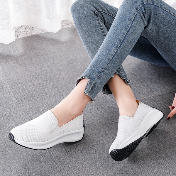 Women Fabric Mesh Breathable Comfy Large Size Sneakers 