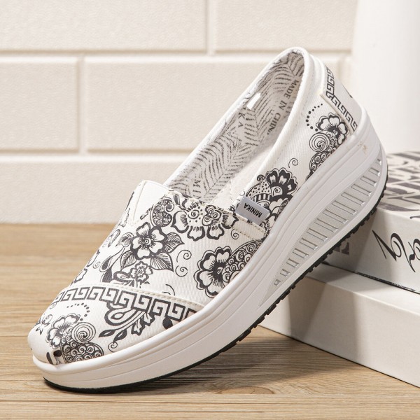 Women Casual Flowers Printed Pattern Comfortable Rocker Sole Walking Shoes 