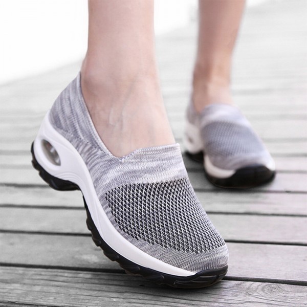 Women Solid Color Breathable Knitting Slip On Cushioned Sports Shoes 