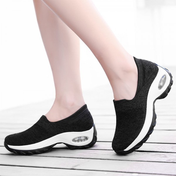 Women Solid Color Breathable Knitting Slip On Cushioned Sports Shoes 